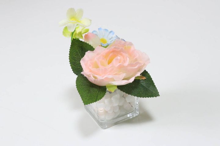 ダイソー 小花ポット デザイン