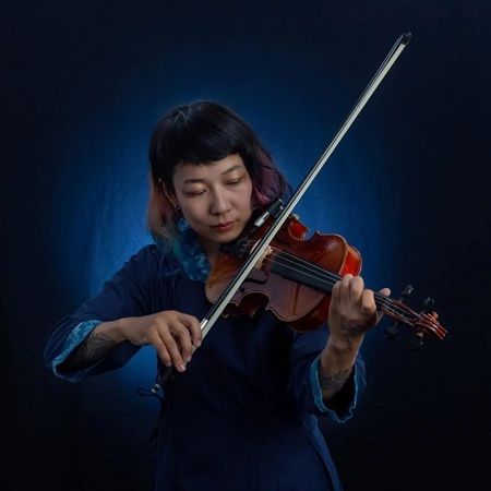 【神奈川県横浜市】華道家・萩原亮大氏の花いけパフォーマンス「陰翳礼讃」がBankPark YOKOHAMAで開催