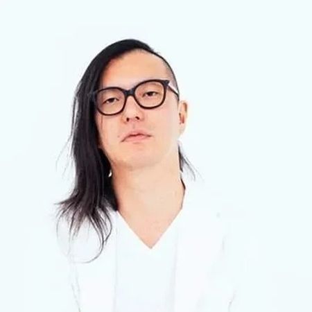 【神奈川県横浜市】華道家・萩原亮大氏の花いけパフォーマンス「陰翳礼讃」がBankPark YOKOHAMAで開催