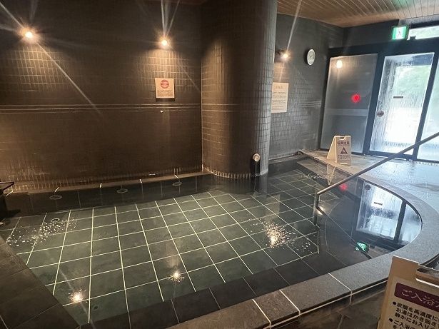 10～15分入るのがおすすめの炭酸泉は低めの温度になっている