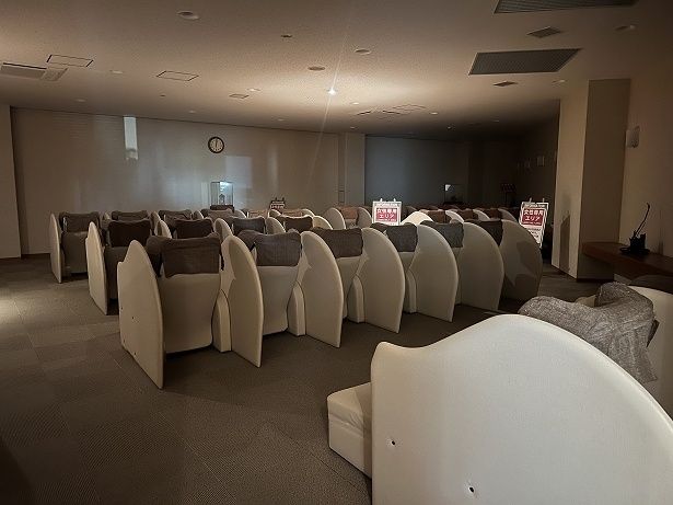 仮眠ができるエリアもある