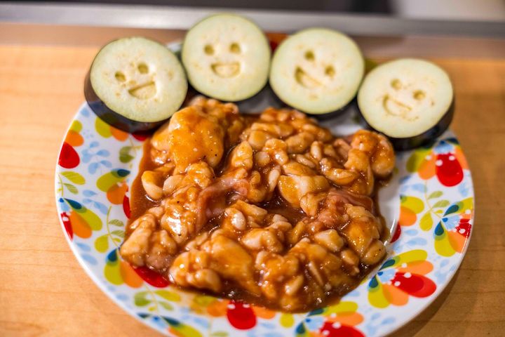 ホルモンとナス