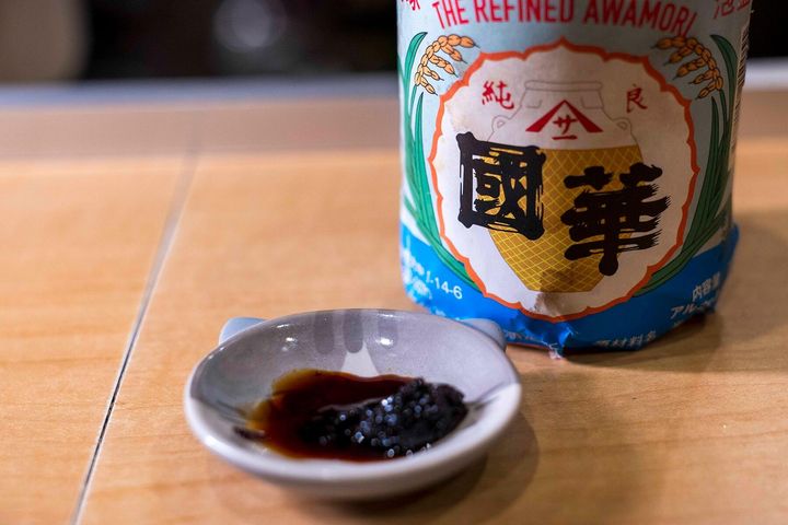 干しぶどうの泡盛漬け