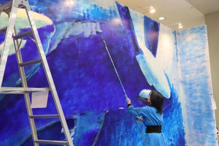 2日間かけて作品が完成していく巨大ライブペイントエリア