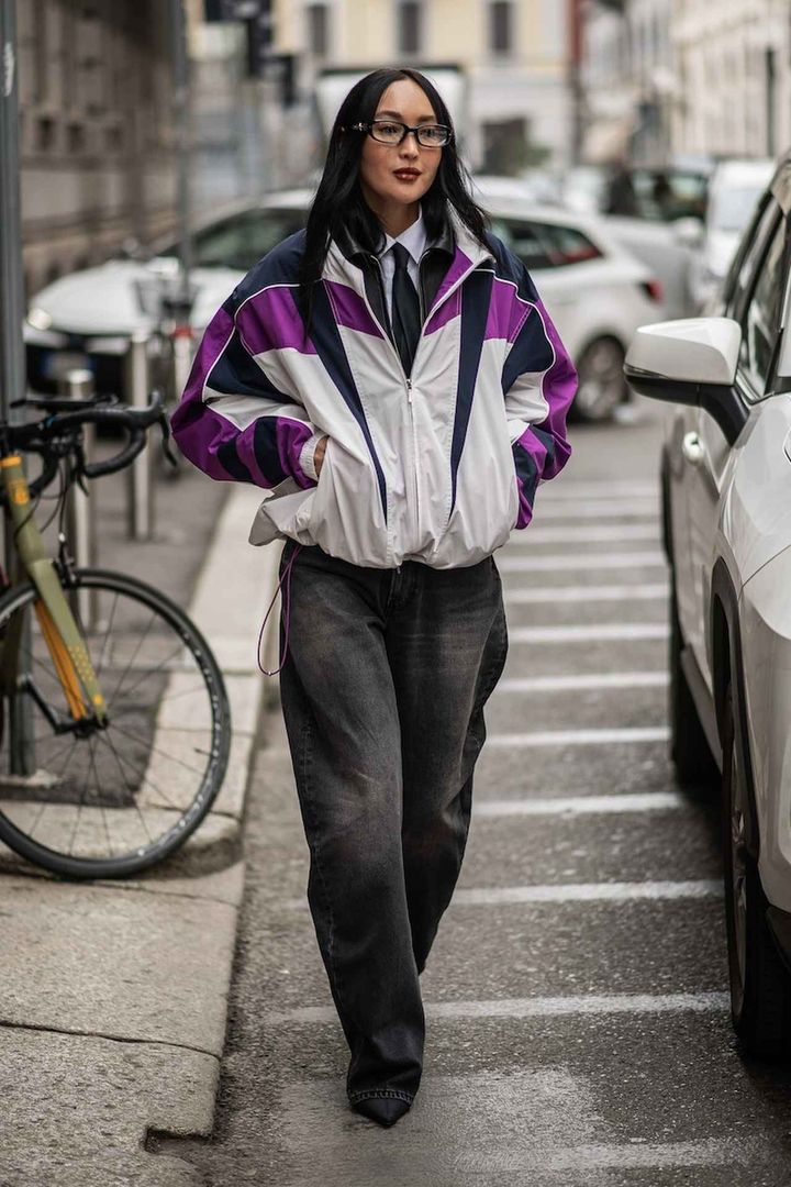 画像: 意外性のあるスポーティブルゾンを重ねる