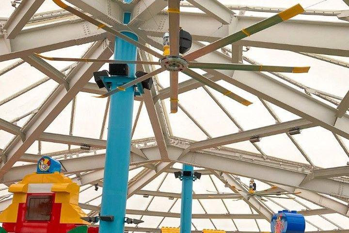 大型ファン／屋根付きの「デュプロ(R)・バレー」