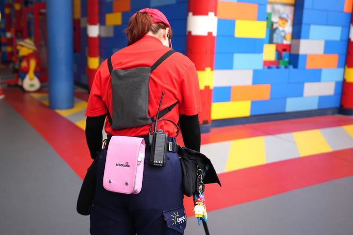 スタッフ着用背負う型冷却アイテム