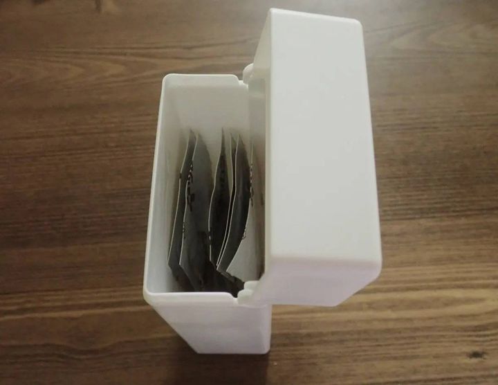 DAISO(ダイソー)：常備薬ケース