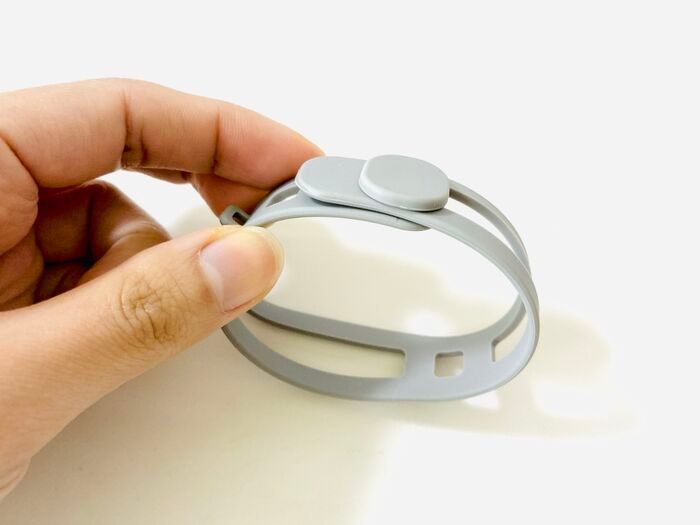 【セリア】考えた人天才！？お出かけが快適になる『優秀バンド』は買いです♪これからの季節にぴったり