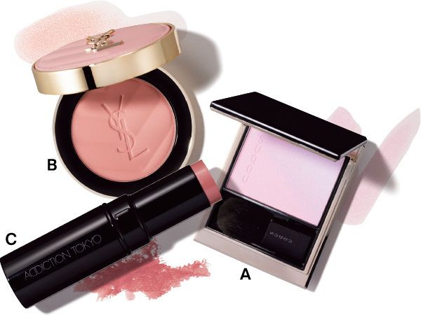 【A】ブラーリング カラー ブラッシュ 【B】YSL メイクミーブラッシュ パウダー 【C】マルチスティック