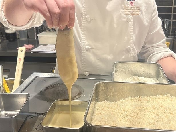 海老3尾を重ねた海老カツ