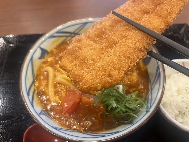 ボリューム満点の海老カツ