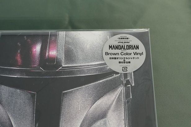 カラーヴァイナルについては開封前のシールに記載 『スター・ウォーズ／マンダロリアン- Season 1』(オリジナル・サウンドトラック) 4月24日(金)発売 価格:5,980円(税込) 発売・販売元：ユニバーサル ミュージック合同会社