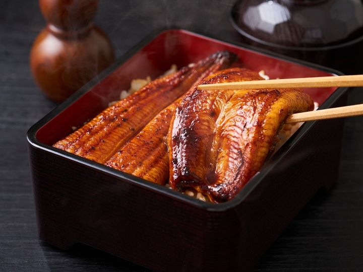 婚活で知り合った男性に「あなたは浪費家だから」とフラれた35歳女性。自分のどこが浪費家だと思ったのか尋ねてみると、彼の口からは不満がボロボロと出てきたのだが……。彼女がドン引きした「貧乏くさすぎる」その内容とは。※サムネイル画像：PIXTA