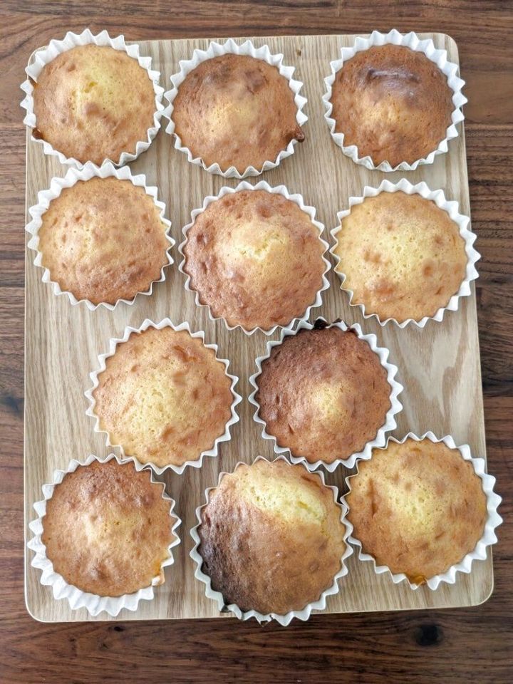 【簡単レシピ】混ぜて焼くだけ！マドレーヌ