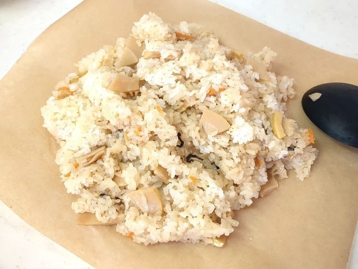 私はクッキングシートを活用しています。