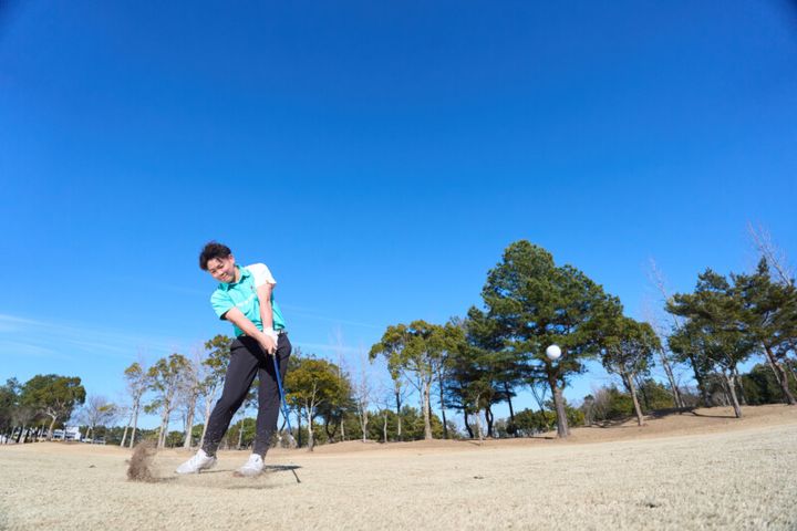 アイアンが飛ばない原因は？ミスが出るワケを知って対策しよう