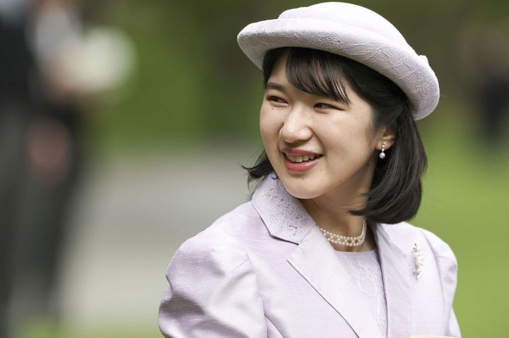 春の園遊会に臨まれる愛子さま＝2026年4月17日、東京・元赤坂の赤坂御苑（代表撮影）