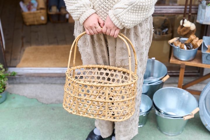 「会津おしんかご」1万6500円。リンゴなどの収穫用として使われている