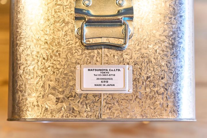 洗えるので園芸用品や掃除用品入れにも最適