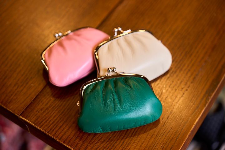 「牛革親子がま口」各5280円