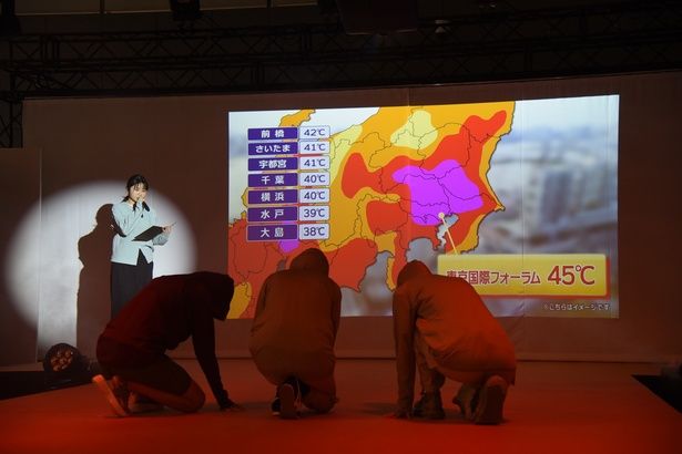 真夏の灼熱環境をイメージしたファッションショー 撮影：ソムタム田井