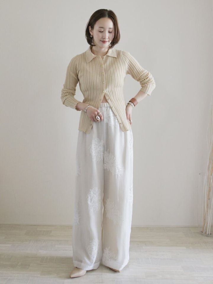 2026春大人女性おすすめレース白イージーワイドパンツコーデ
