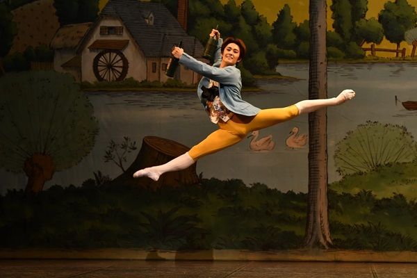 【東京都文京区】笑いと感動の名作バレエ『リーズの結婚』上演！子ども無料席などでお得に鑑賞できる