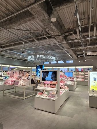 【東京都新宿区】メイクアップブランド「LUNA」がPOP-UPイベントを開催！購入特典や限定セット特典も