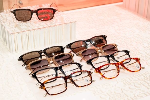 「SHINJUKU Limited Edition」Acetate、Acetate SUNGLASSES(各3万5000円)