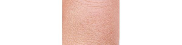 ジェル膜が肌にピタッと密着して、つるんと！