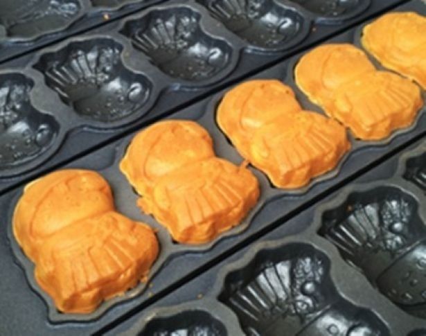 天明鋳物で焼き上げた「さのまる焼き」