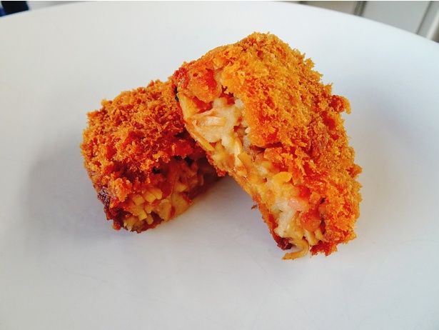 旅のイロドリカフェ「佐野らーめん風コロッケ」(380円)