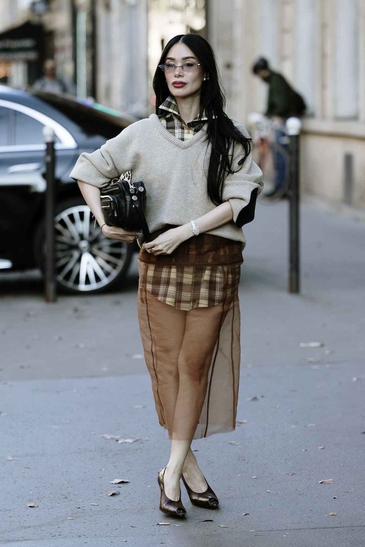 画像: チェック柄を透過させ奥行きをつける