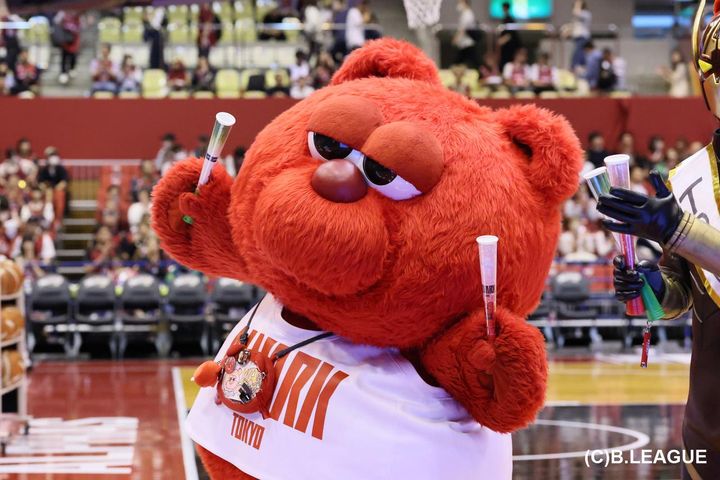 画像: “ルーク一色”の空間へ。アリーナ丸ごとジャック