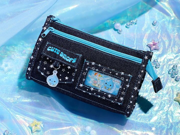 これから発売される注目雑誌から、魅力的な付録「デニムポーチ」を詳しくご紹介します。付録とは思えないクオリティの高さに注目が集まる今回のアイテム。発売前に予約しておきたい、その詳細を分かりやすくお届けします。（サムネイル画像出典：Amazon）