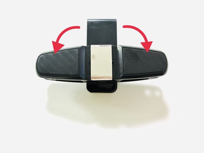 【セリア】車の中で大活躍する110円グッズ登場♡驚きのダブル仕様！？くるっと回転でコスパも抜群