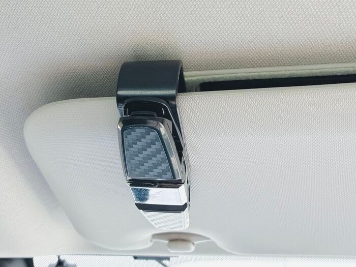【セリア】車の中で大活躍する110円グッズ登場♡驚きのダブル仕様！？くるっと回転でコスパも抜群