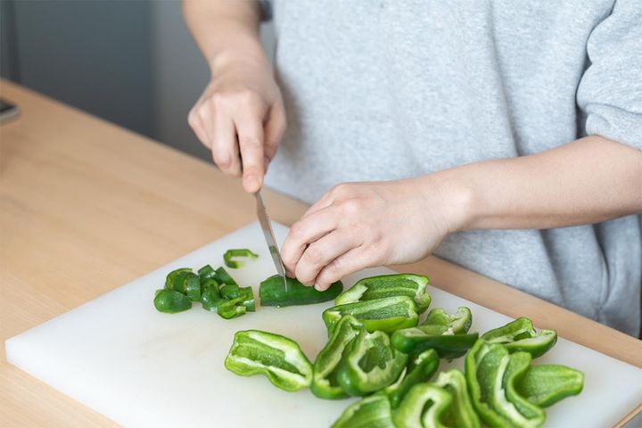 フライパンいらずで作れる「無限ピーマン」レシピ！（画像はイメージ）