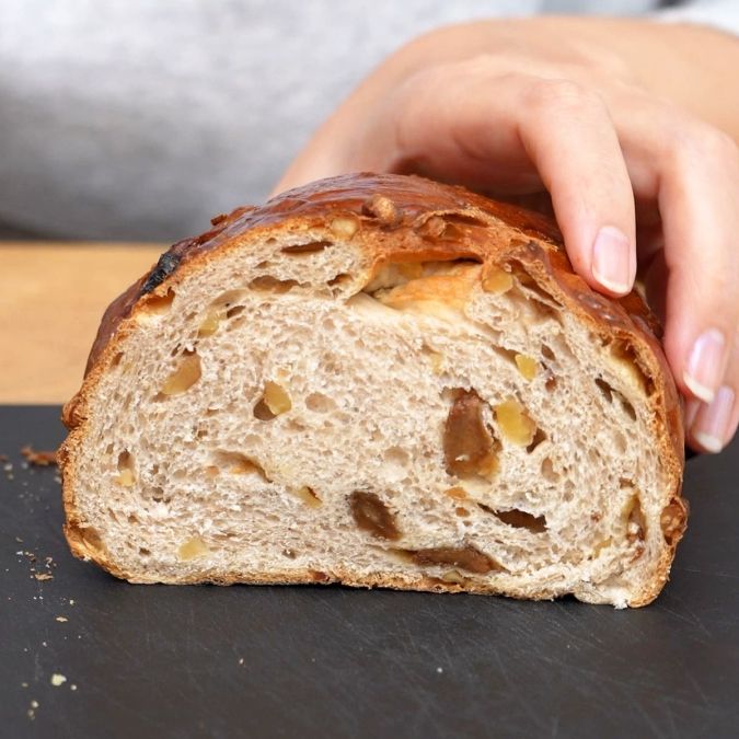 コストコ ウォールナッツレーズンブレッド