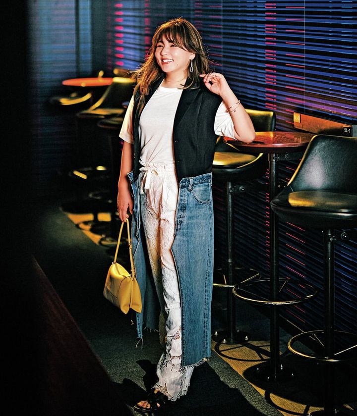 野呂佳代 Tシャツ レースパンツ ロングジレ コーデ