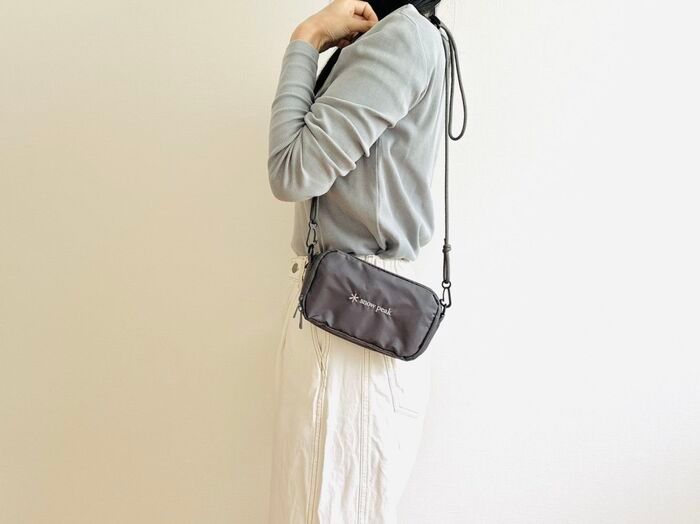 【40代・50代】両手があいて便利！お財布ショルダーバッグを〈付録〉でゲット。人気モデルが監修のおしゃれデザインです♡