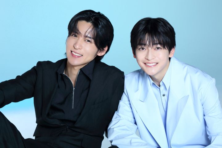 （左から）目黒蓮、高橋文哉 クランクイン！ 写真：高野広美 width=