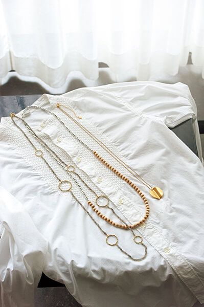 着こなしのアクセントにして脚長効果