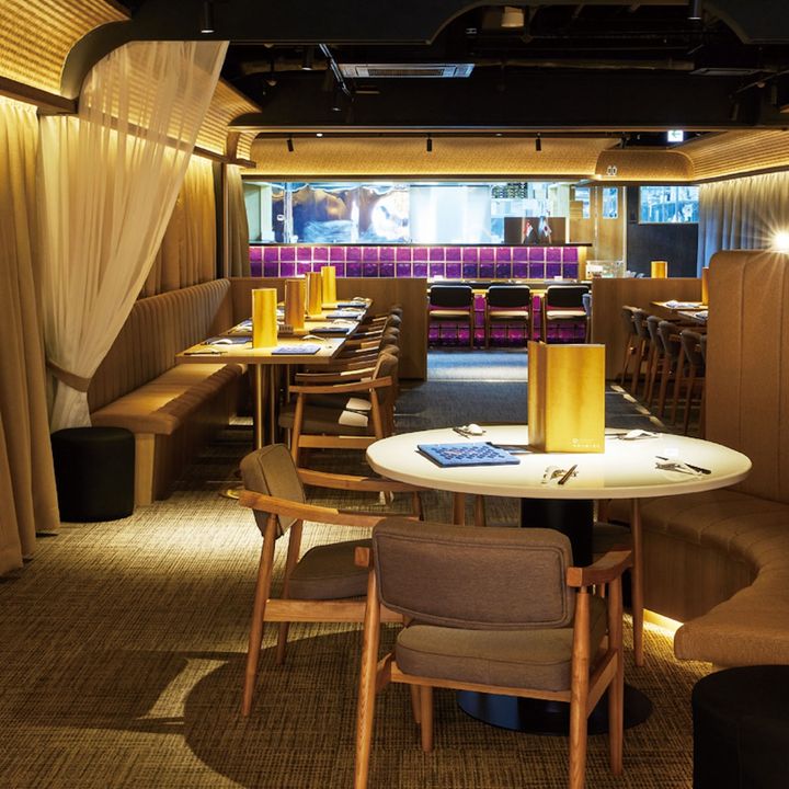 CRYSTAL JADE 六本木の店内