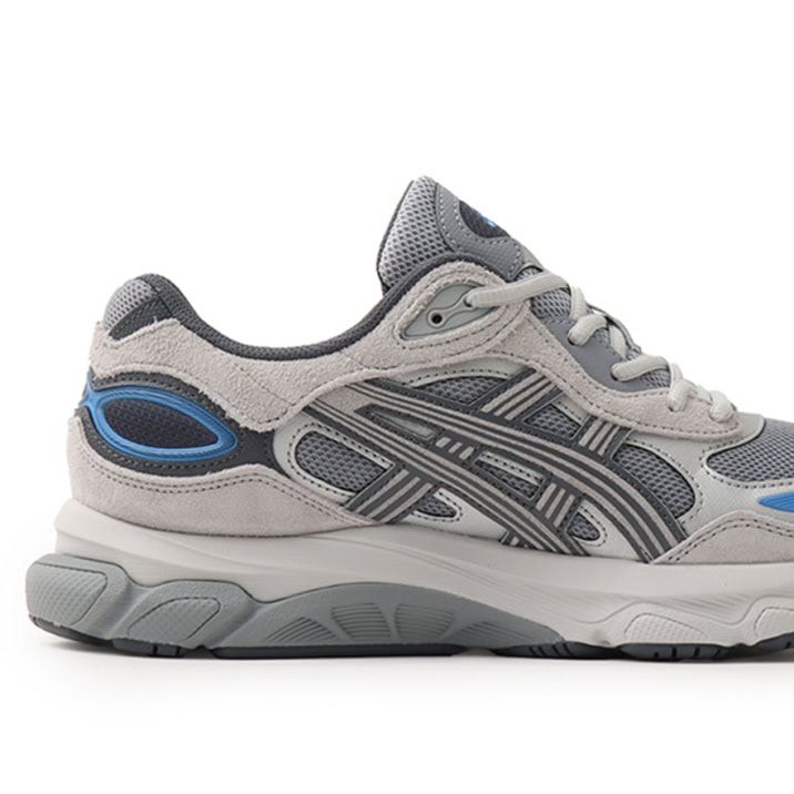 アシックス スポーツスタイルの「ゲル-エヌワイシー 2.0」¥20,900