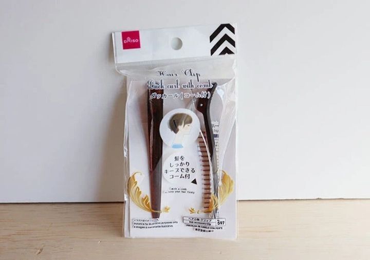 ダイソーのダッカール コーム付のパッケージ