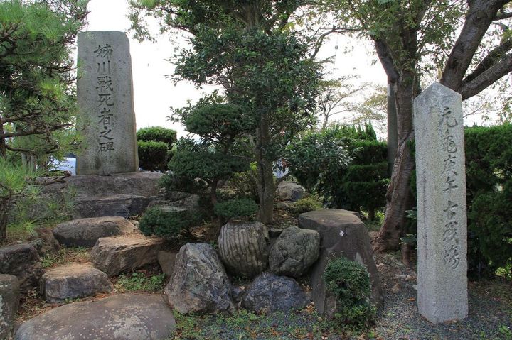 滋賀県長浜市の姉川古戦場に建てられた石碑