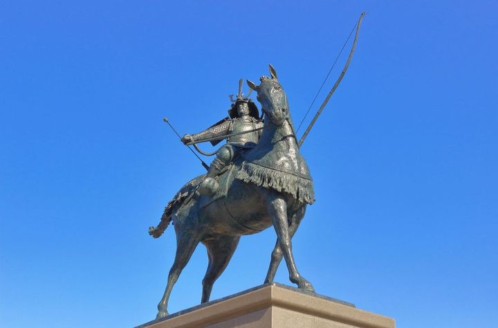 愛知県岡崎市にある徳川家康像