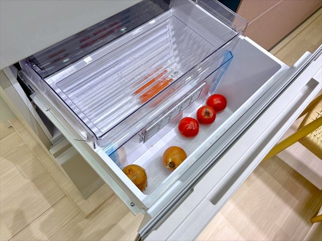 冷蔵庫 NR-C33JS2 ２